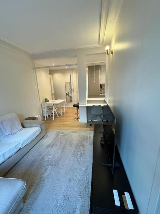 Charmant Appartement Alesia Paris Exterior foto